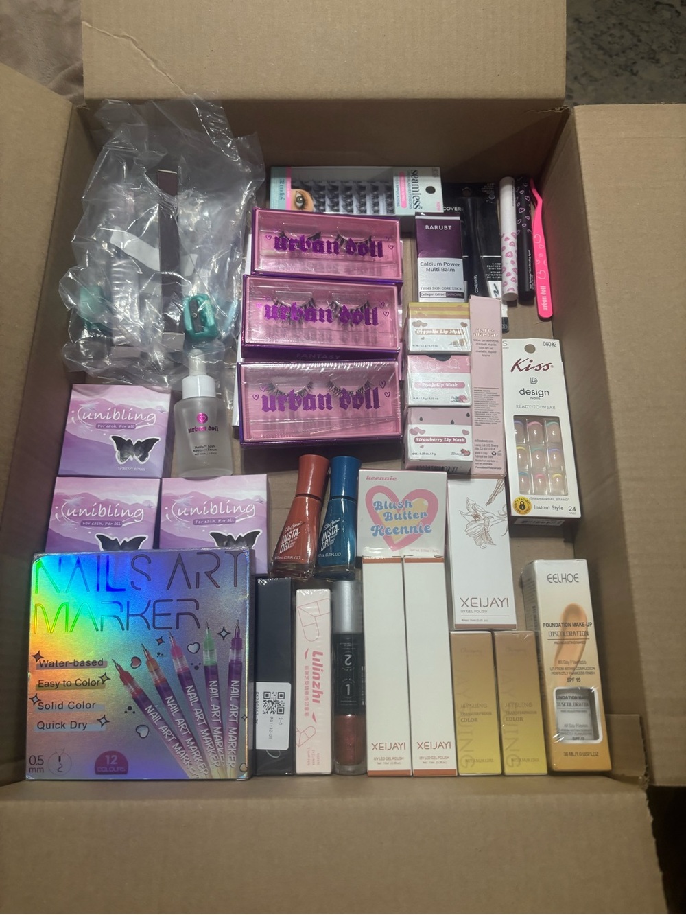 Brown makeup Box everything in the box is included